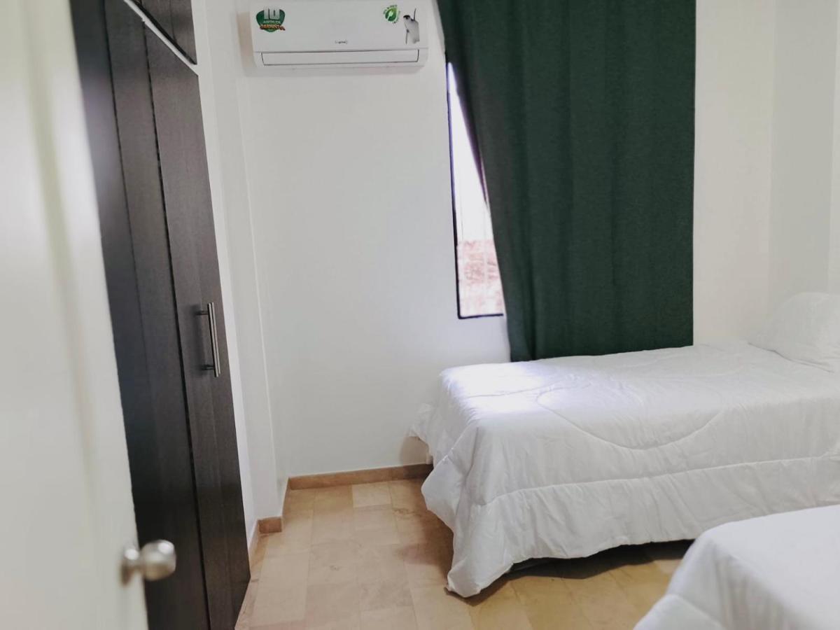 Large 2-Bedroom Apartment, Close To The American Consulate Guayaquil Kültér fotó